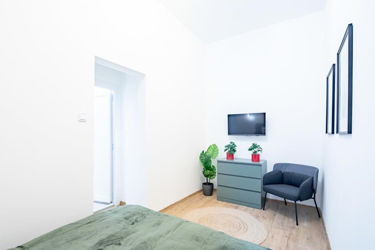 בודפשט Central - New - Comfy Ac Studio מראה חיצוני תמונה